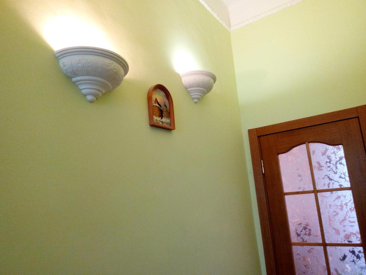 Apartamento Flat On Sheptytskykh Leópolis Exterior foto